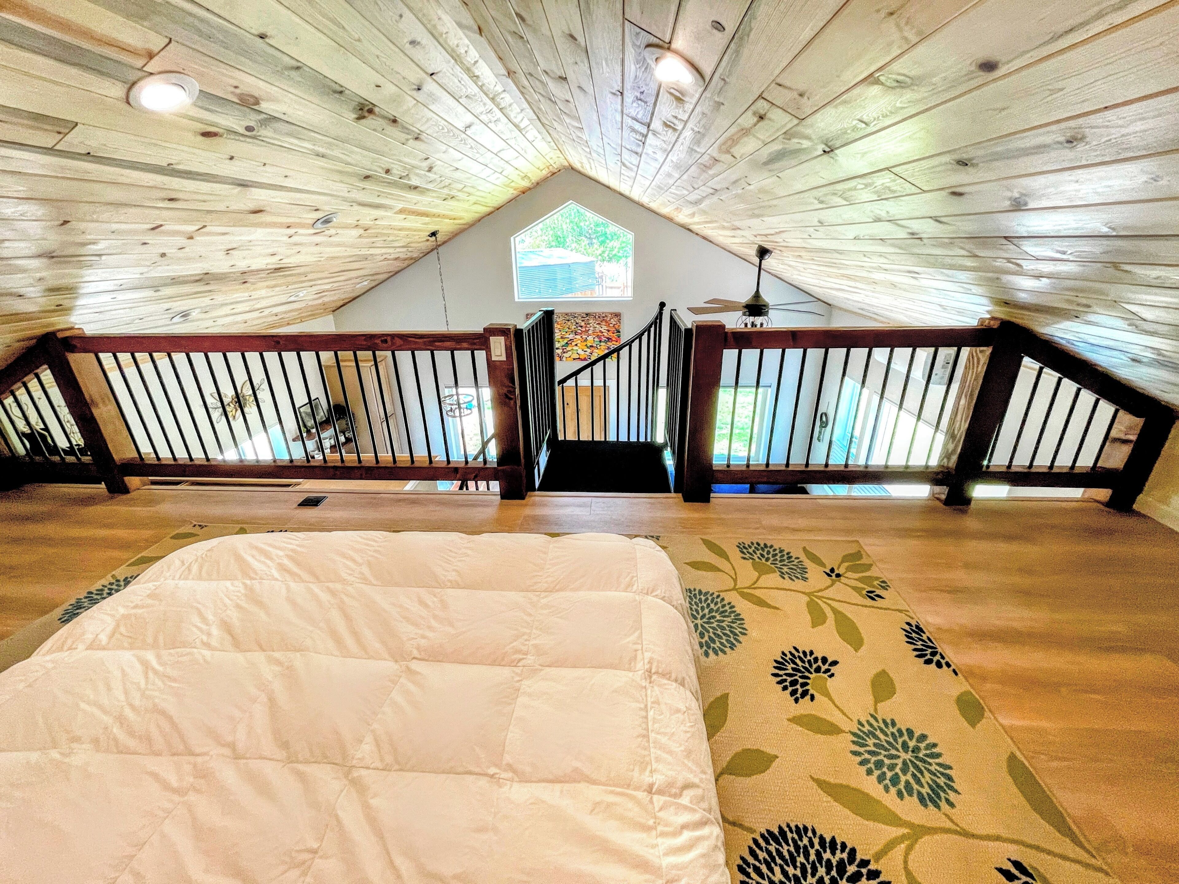 2 bedrooms, in-room safe, iron/ironing board, WiFi (free)