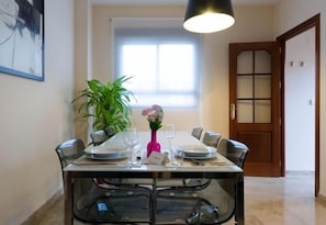Dining - Duque 2D · Standard Apartment without Terrace · 2 Bedrooms · 2 Bathrooms (Cordoba)
