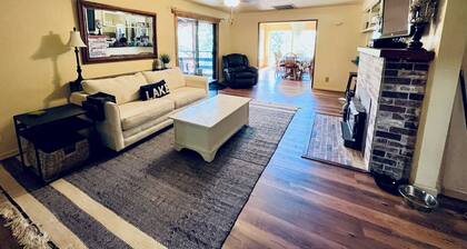 Pet-Friendly 3-Bed Retreat near Shasta Lake with cozy wood stove
