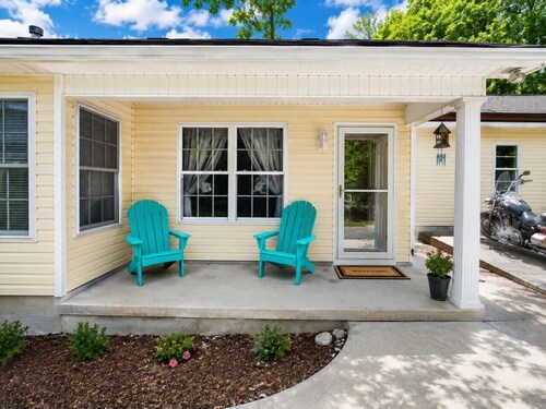 Dolphin Breeze- New Listing