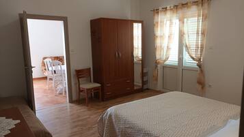 Apartment (Comfort One Bedroom Apartment with Se) | 8 bedrooms, WiFi (free)