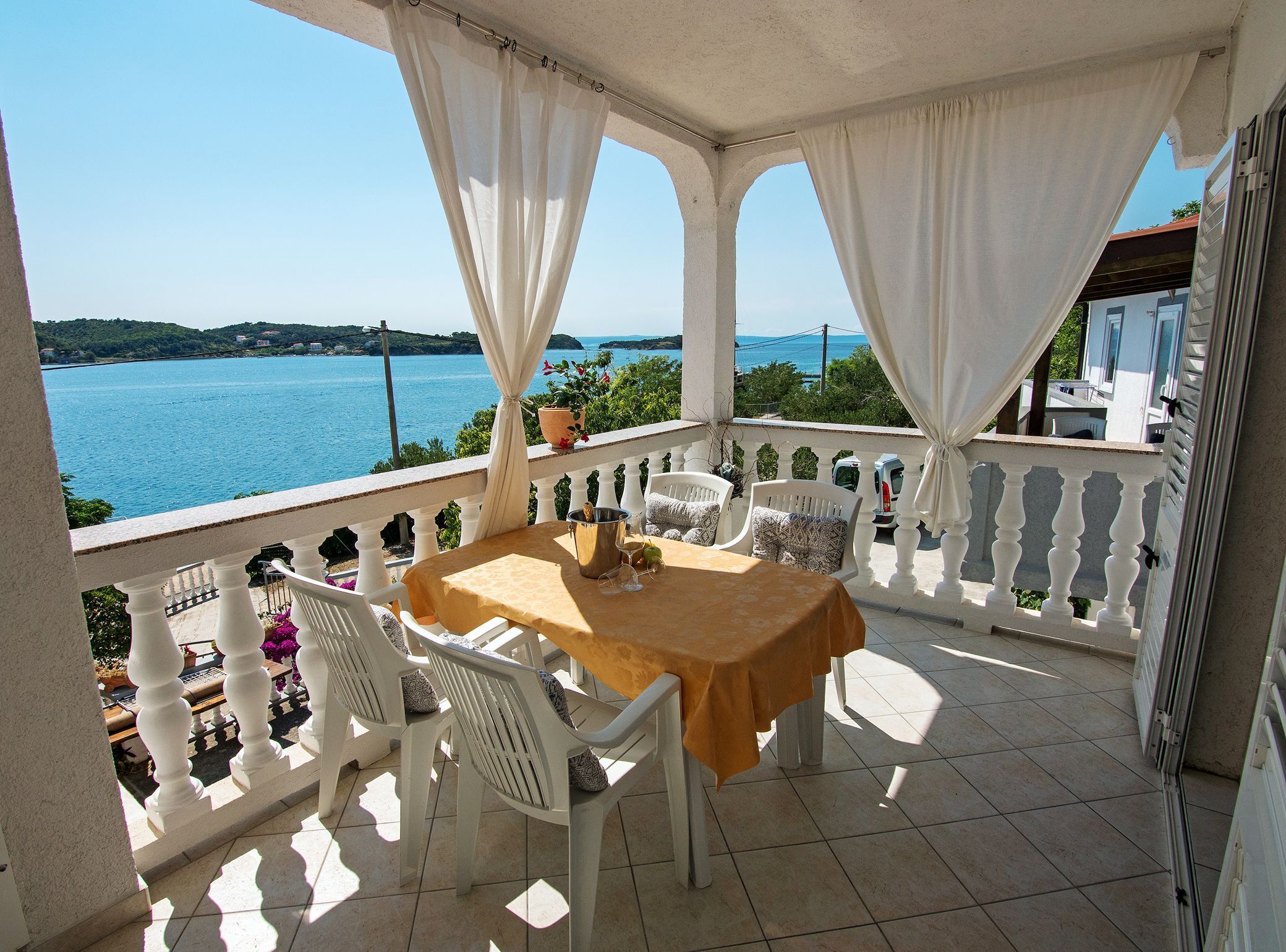 Apartment (Two Bedroom Apartment with Sea View a) | Terrace/patio