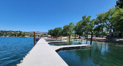 Wapato Point Family Oasis Sleeps 12 w/Private Buoy, Hot Tub, 6 Bedrooms 5.5 Bath