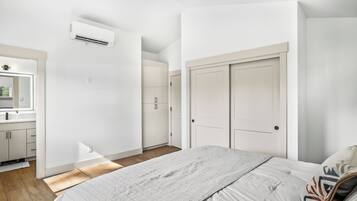 2 室のベッドルーム、WiFi、ベッドシーツ