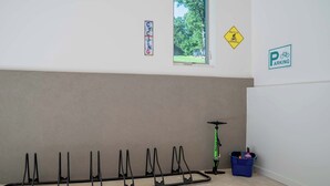 Unclassified image, 5 of 37, button - Charming New Home in Bella Vista (Bella Vista)