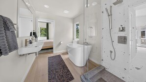 Unclassified image, 4 of 37, button - Charming New Home in Bella Vista (Bella Vista)