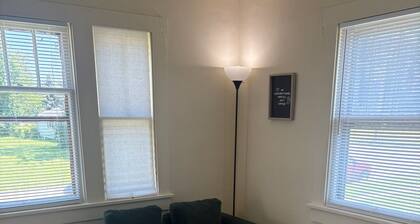 New pet friendly listing, modern, clean, updated!