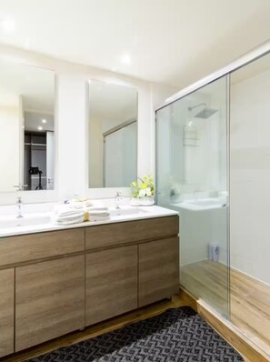 Bathroom - Apartment Andares - Wonderful 3-bedroom apartment with AC in charming Zapopan (Zapopan)