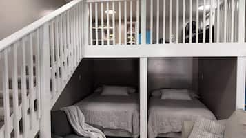 3 bedrooms, WiFi, bed sheets