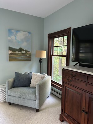 Smart TV - Beautiful home in desirable Riverlocks neighborhood, walkable to Kennebunkport (Kennebunk)