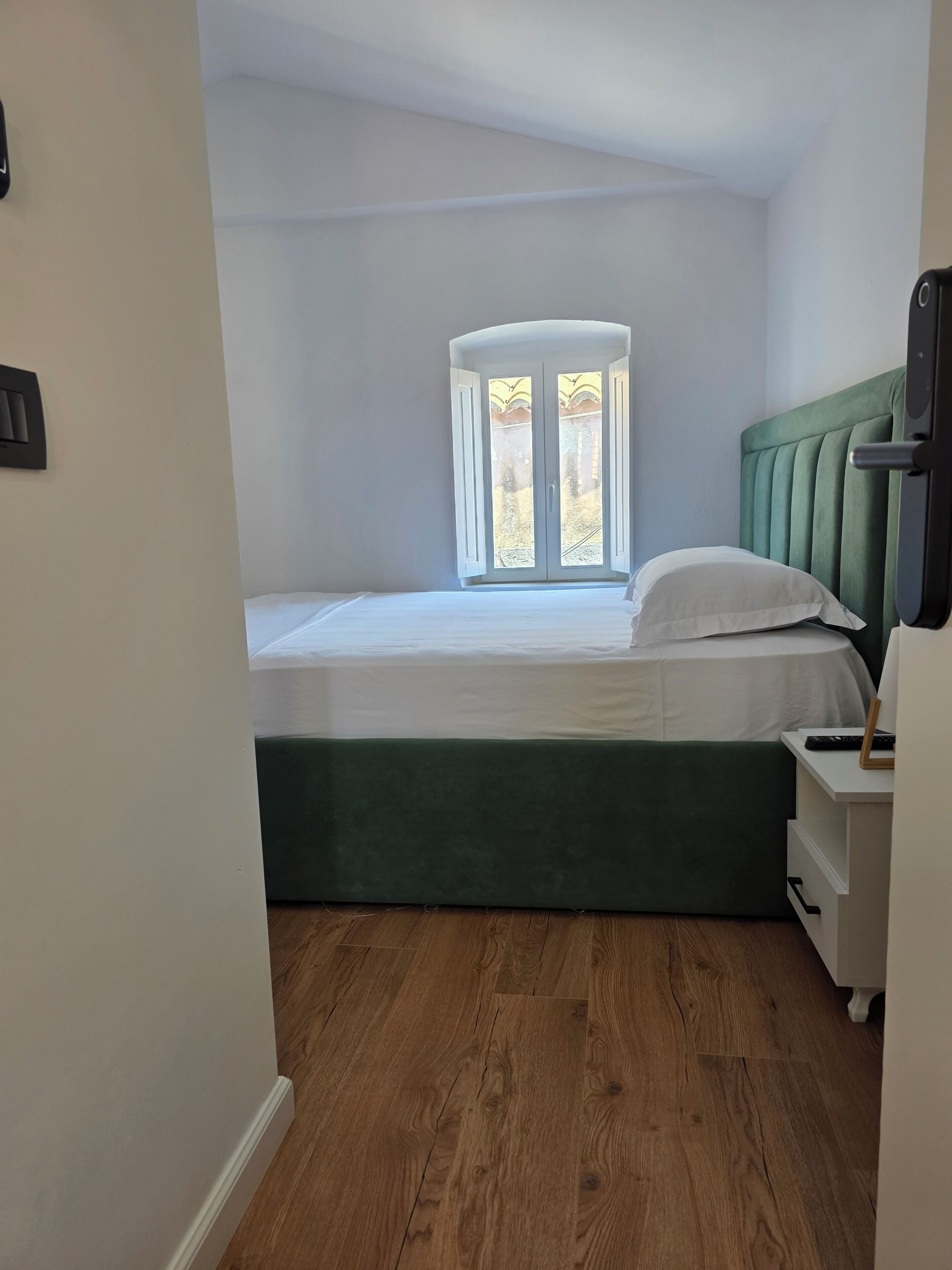 In-room safe, desk, laptop workspace, soundproofing
