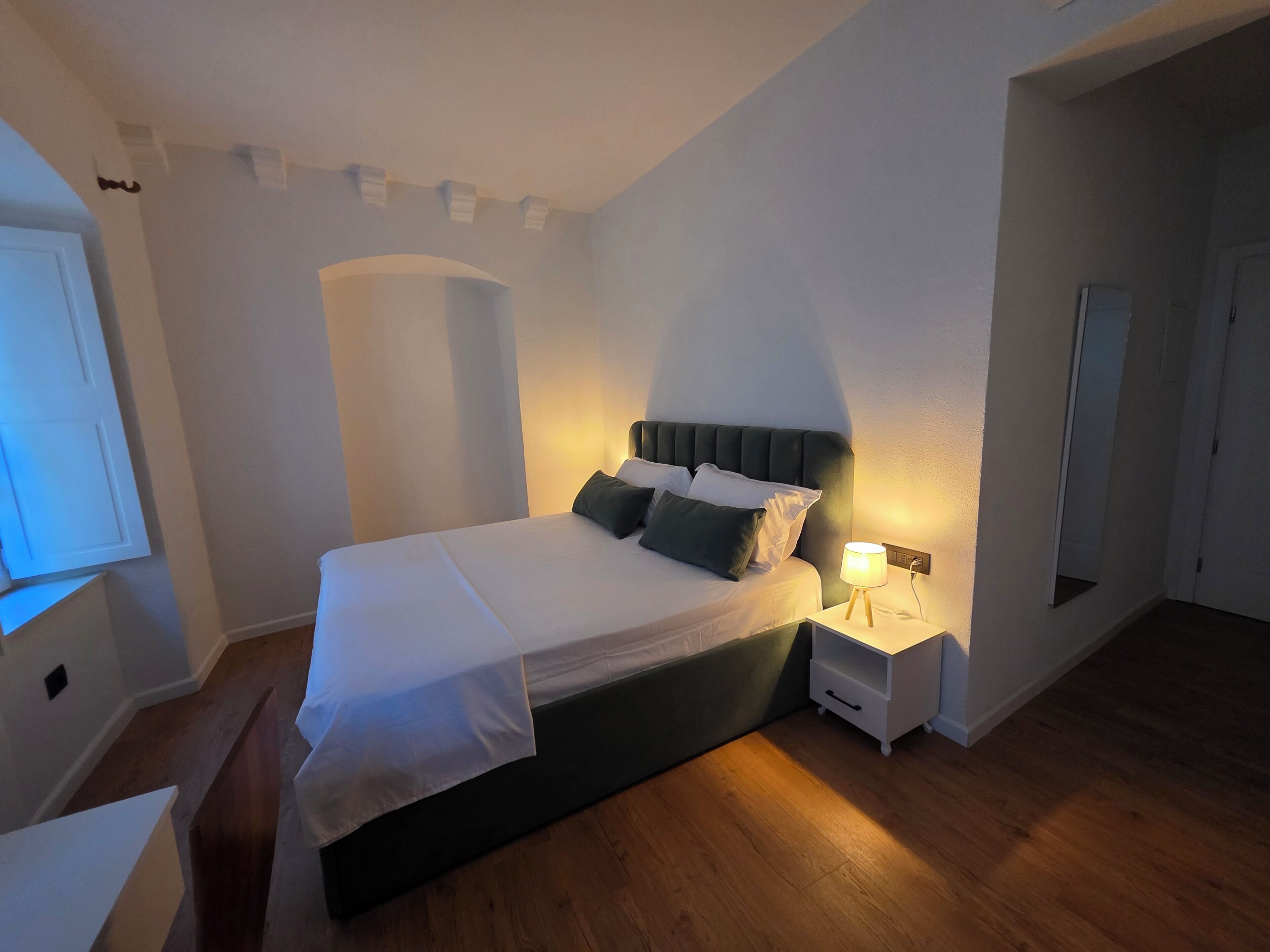 In-room safe, desk, laptop workspace, soundproofing