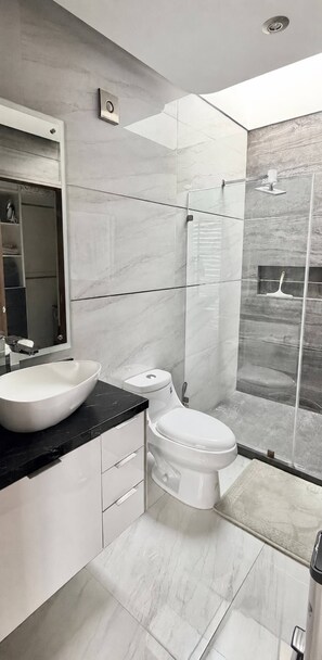 Bathroom - Luxury Residence (Zapopan)