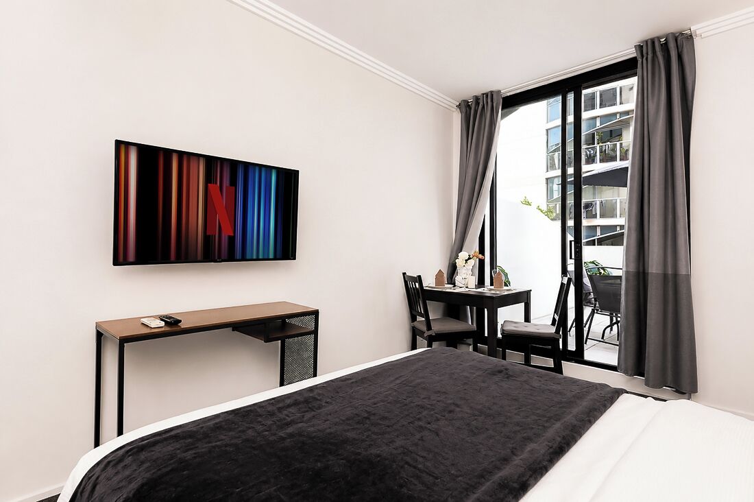 2 habitaciones, tabla de planchar con plancha, internet y ropa de cama 