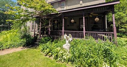 5-bedroom Victorian Inn at the Mill & Waterfalls - Saint Johnsville, NY