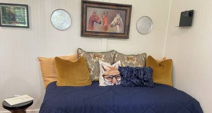Equestrian cottage— country living in the city