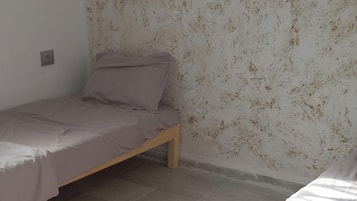 4 bedrooms, WiFi, bed sheets