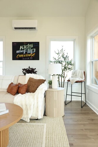 Hidden Gem Farm-Two Tiny Homes-Sleeps 11