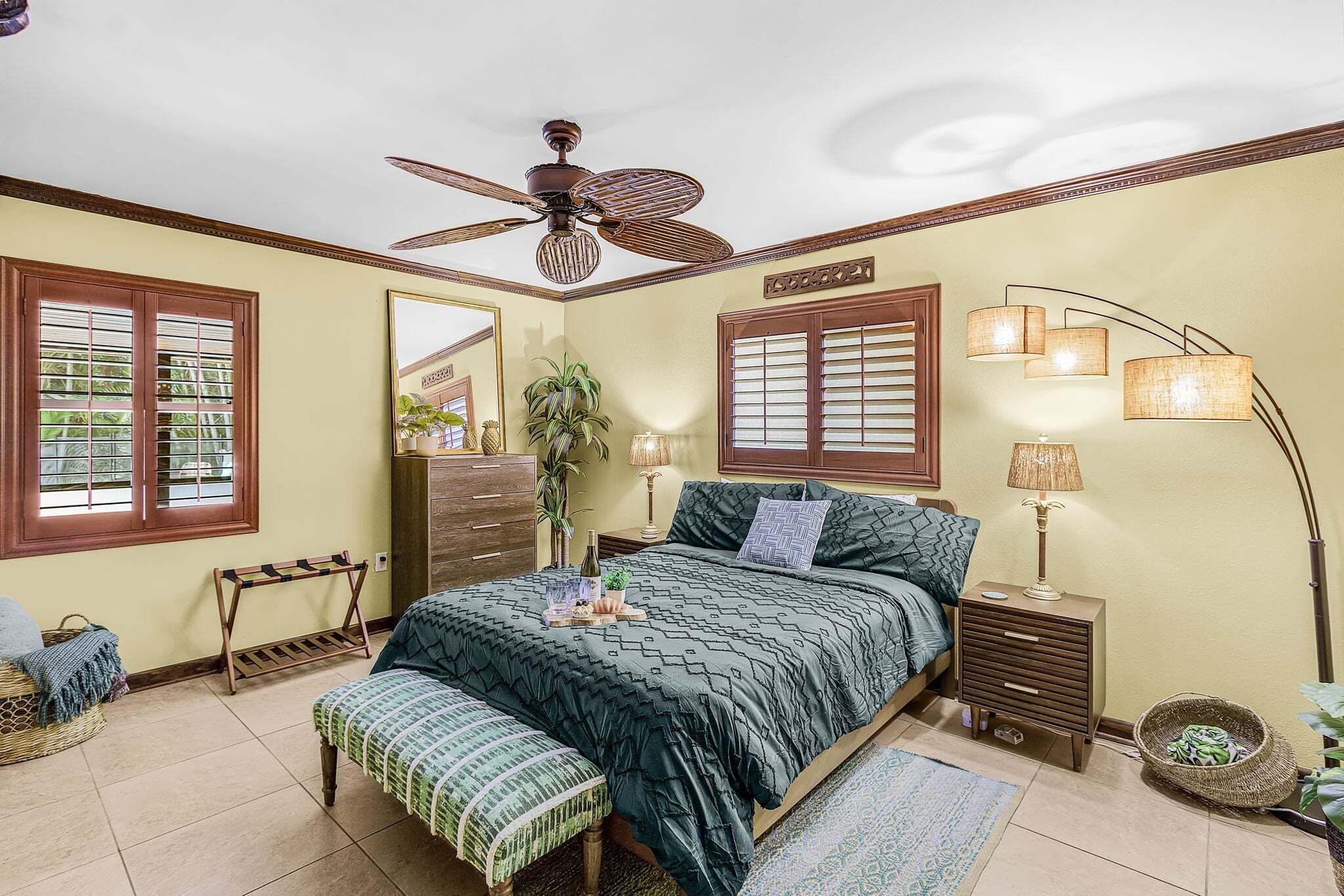 3 bedrooms, iron/ironing board, free WiFi, bed sheets