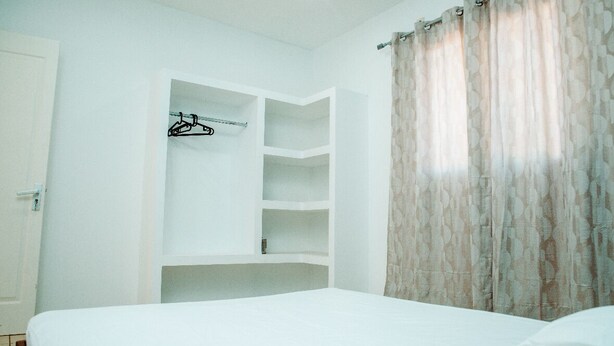 2 bedrooms, iron/ironing board, Internet - Luxury Furnished 3-Bedroom Apartment (Antsiranana)