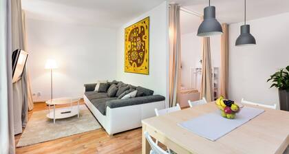 Lovely Apartment 16 Minutes From Friedrichstr. (Center)