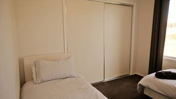 3 Schlafzimmer, Bügeleisen/Bügelbrett, WLAN, Bettwäsche