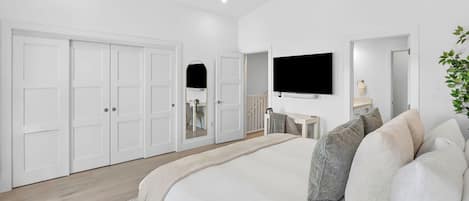 3 habitaciones, escritorio, tabla de planchar con plancha y wifi gratis