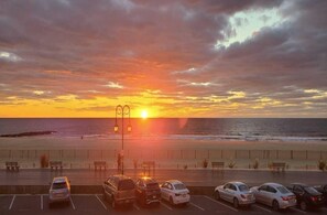 Beach - Stunning Oceanfront Condo for Rent — Belmar, NJ (Belmar)