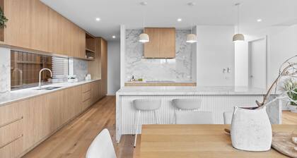 Southside Sanctuary Architectural Retreat by Beach