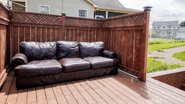 Property grounds - Entire Apt, Free parking [Middle Sackville] (Middle Sackville)