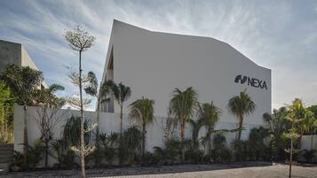 Vila superluxo, 3 quartos, piscina particular, vista para o jardim | Fachada