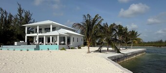 Enchanting Luxury Beachfront Villa Stillwater in Sandy Point views of Parrot Cay