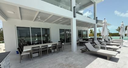 Enchanting Luxury Beachfront Villa Stillwater in Sandy Point views of Parrot Cay