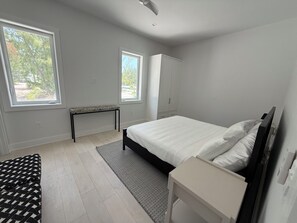 4 quartos, ferros/tábuas de passar roupa, Wi-Fi de cortesia