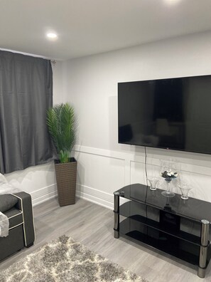 Living area - Entire home in Brampton, Canada
2 guests1 bedroom1 bed1 bath (Brampton)