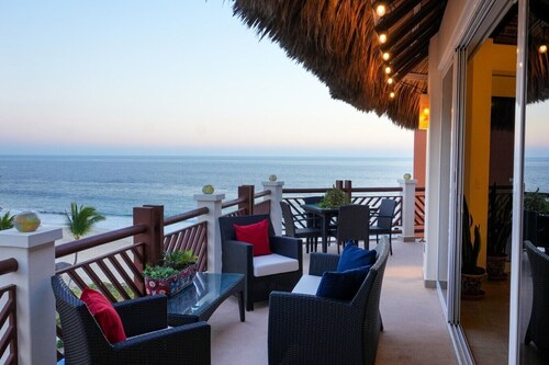 Penthouse Oceanfront Two bedroom -  Palapa Roof 1253