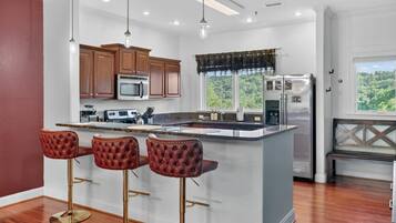 Condo, 2 Bedrooms | Private kitchen | Coffee/tea maker, toaster