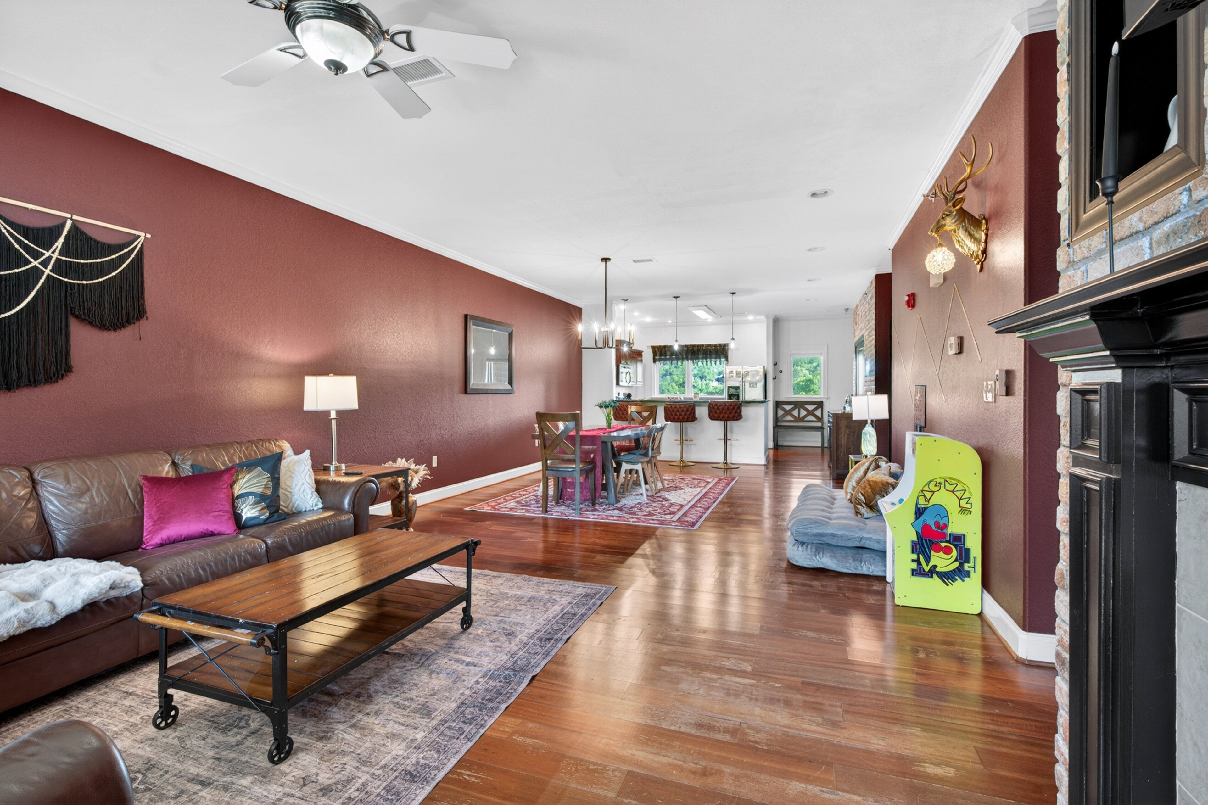 Condo, 2 Bedrooms | Living area