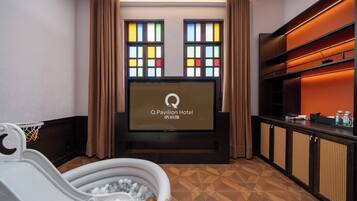 Deluxe Triple Room, Garden View