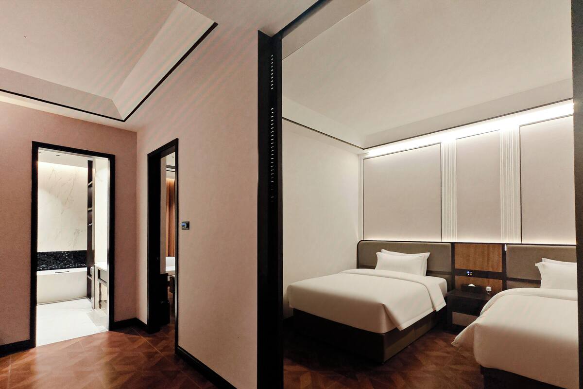 ห้องดีลักซ์ดับเบิล, วิวสวน | โต๊ะทำงาน, พื้นที่ทำงานแบบใช้แล็ปท็อป, Wi-Fi ฟรี
