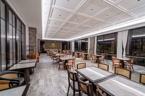 Q.pavilion hotel