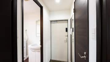 Separate bathtub and shower, free toiletries, hair dryer, towels