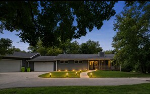 Exterior - The Lake Escape- Lake Geneva, Pier 290 (Williams Bay)