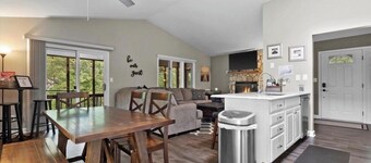 The Lake Escape- Lake Geneva, Pier 290