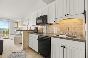 Private kitchen - 🏖️ Top-Floor Bay-View 1BR @ The Shores | Grand Traverse Resort | Sleeps 6 (Williamsburg)