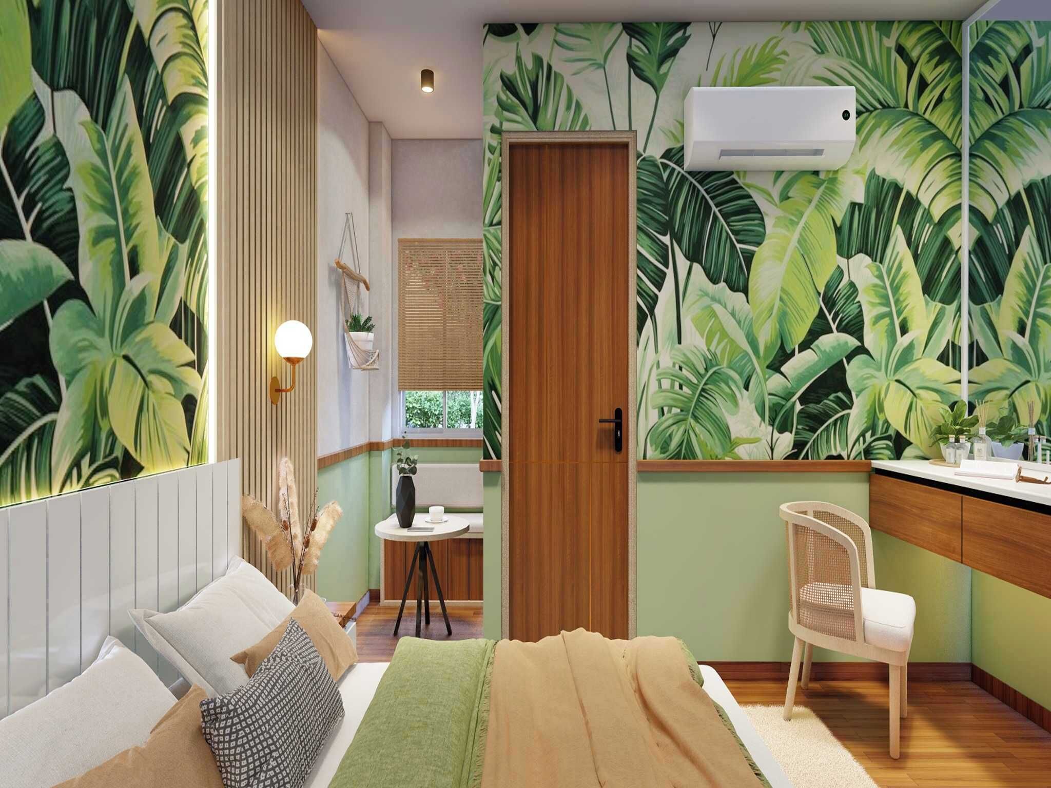 Een slaapkamer met een bed, nachtkastje, lamp, en uitzicht op een badkamer met douche, toilet en wastafel.