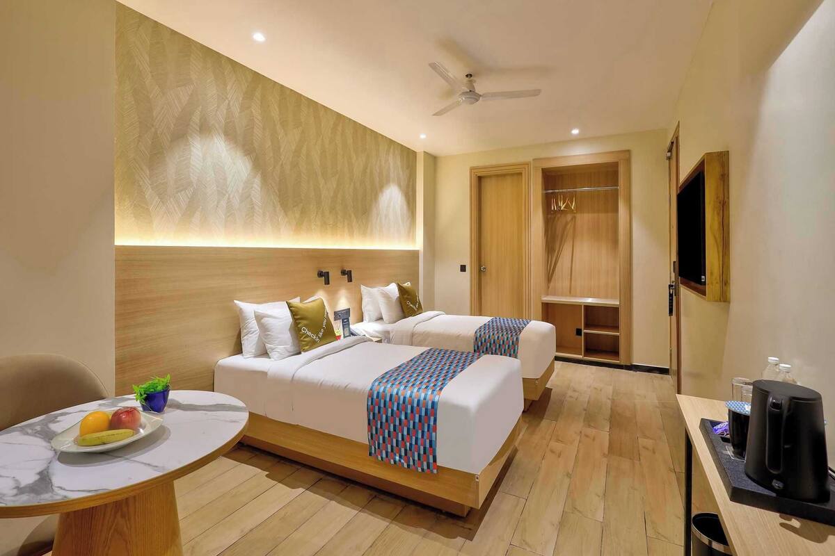 Escrivaninha, Wi-Fi de cortesia, roupa de cama