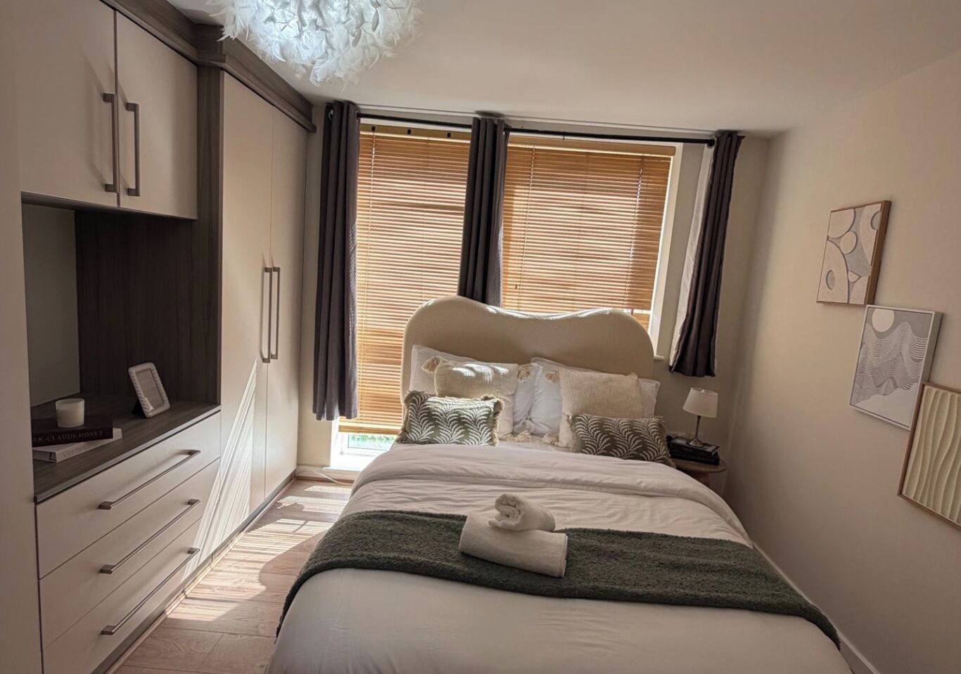 2 bedrooms, WiFi, bed sheets