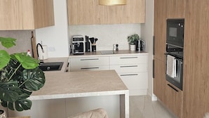 Billede uden beskrivelse, 3 af 10, knap