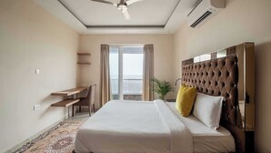 Free WiFi, bed sheets - Clubhouse Hotel Igatpuri (Igatpuri)